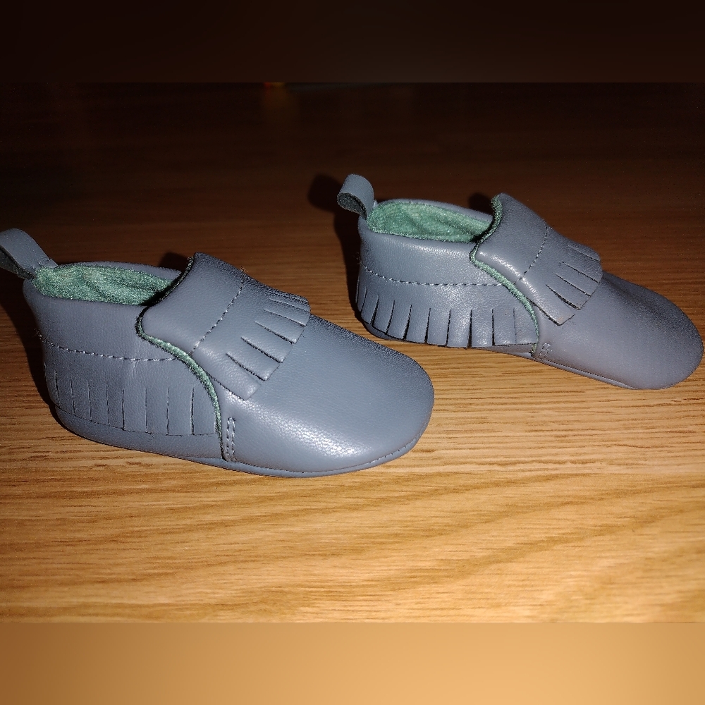 SOLD Infants Moccasin Shoes size 3-6 mos